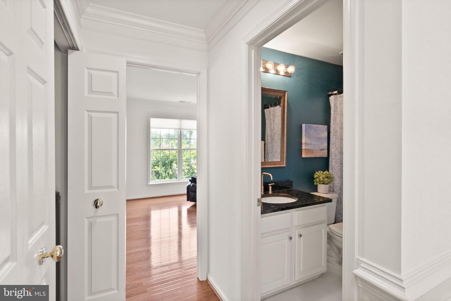 18442 LANIER ISLAND SQ, LEESBURG, Virginia 20176, 3 Bedrooms Bedrooms, ,4 BathroomsBathrooms,Residential,For sale,18442 LANIER ISLAND SQ,VALO2103566 MLS # VALO2103566
