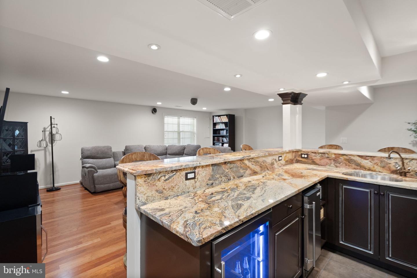 18442 LANIER ISLAND SQ, LEESBURG, Virginia 20176, 3 Bedrooms Bedrooms, ,4 BathroomsBathrooms,Residential,For sale,18442 LANIER ISLAND SQ,VALO2103566 MLS # VALO2103566