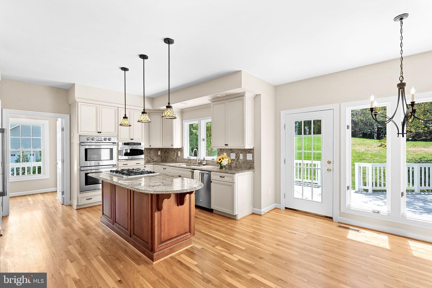 9711 BROOKSTONE LN, VIENNA, Virginia 22182, 5 Bedrooms Bedrooms, ,5 BathroomsBathrooms,Residential,For sale,9711 BROOKSTONE LN,VAFX2258608 MLS # VAFX2258608