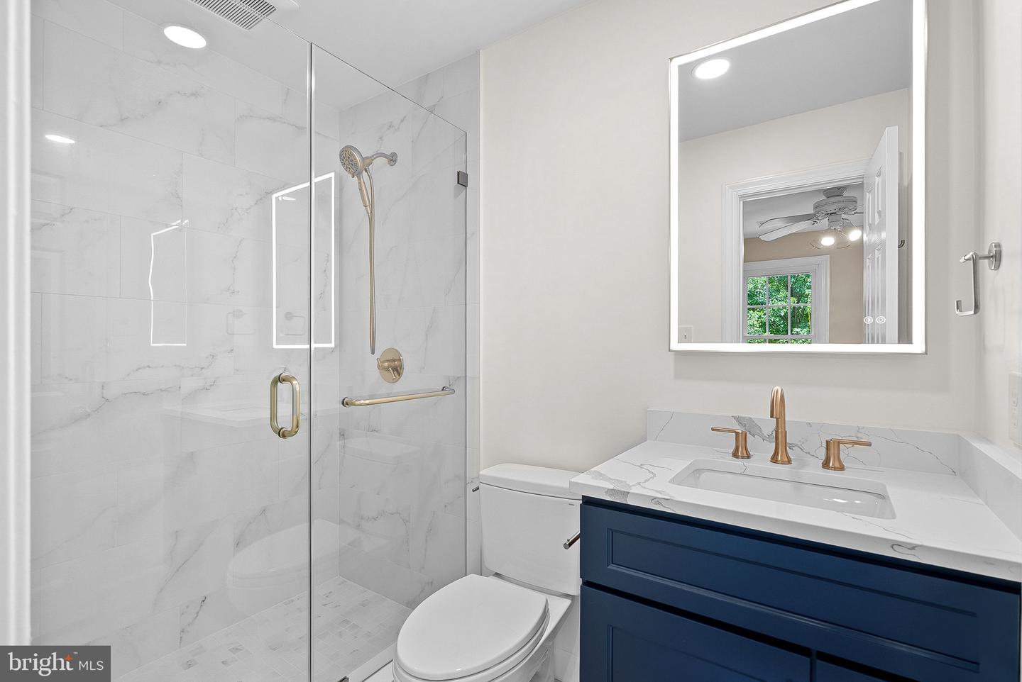 9711 BROOKSTONE LN, VIENNA, Virginia 22182, 5 Bedrooms Bedrooms, ,5 BathroomsBathrooms,Residential,For sale,9711 BROOKSTONE LN,VAFX2258608 MLS # VAFX2258608