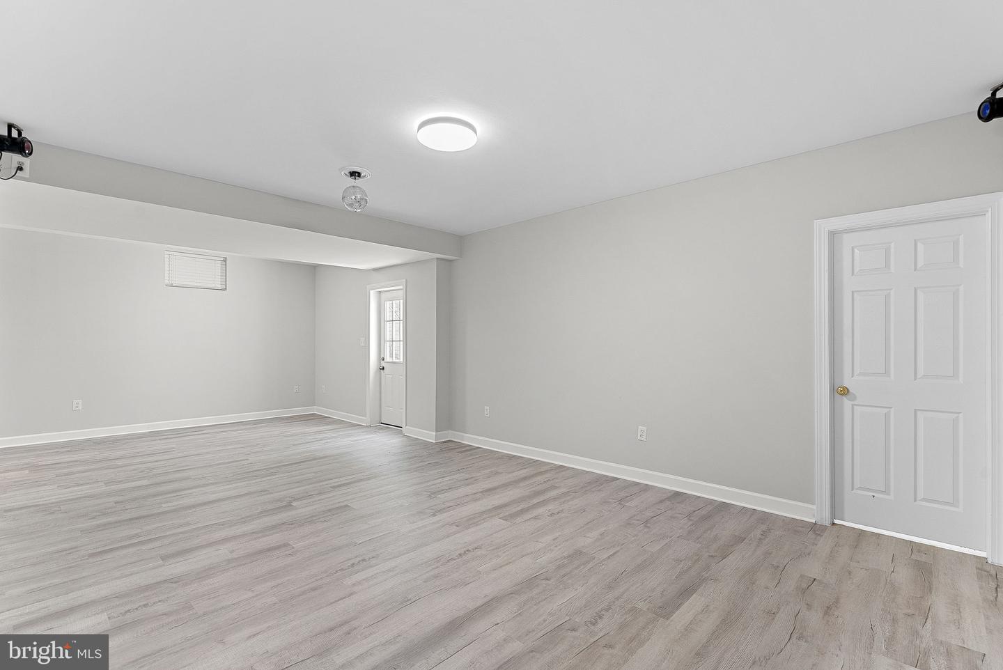9711 BROOKSTONE LN, VIENNA, Virginia 22182, 5 Bedrooms Bedrooms, ,5 BathroomsBathrooms,Residential,For sale,9711 BROOKSTONE LN,VAFX2258608 MLS # VAFX2258608