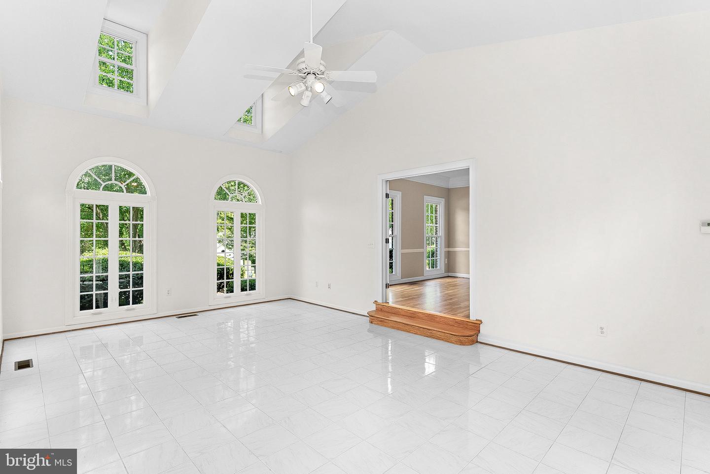 9711 BROOKSTONE LN, VIENNA, Virginia 22182, 5 Bedrooms Bedrooms, ,5 BathroomsBathrooms,Residential,For sale,9711 BROOKSTONE LN,VAFX2258608 MLS # VAFX2258608