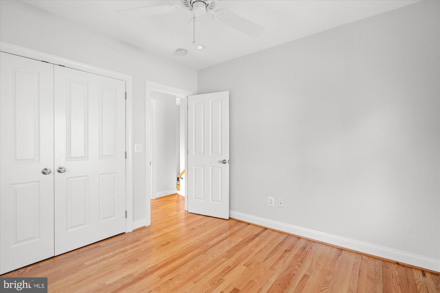 119 E CLIFFORD AVE, ALEXANDRIA, Virginia 22305, 3 Bedrooms Bedrooms, ,3 BathroomsBathrooms,Residential,For sale,119 E CLIFFORD AVE,VAAX2048086 MLS # VAAX2048086