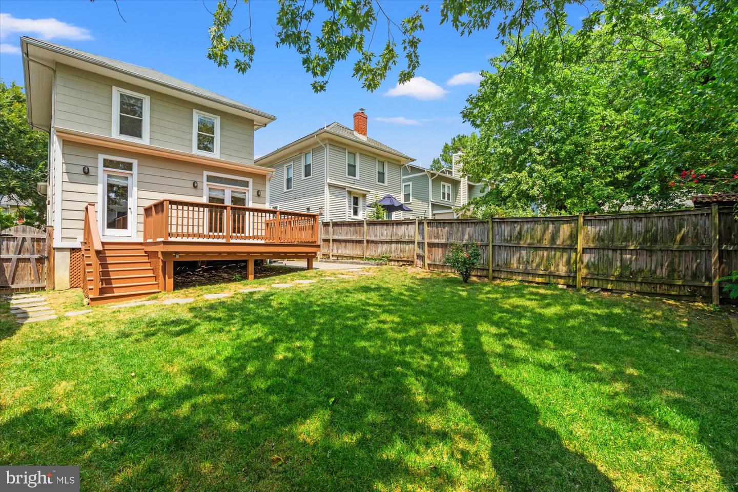 119 E CLIFFORD AVE, ALEXANDRIA, Virginia 22305, 3 Bedrooms Bedrooms, ,3 BathroomsBathrooms,Residential,For sale,119 E CLIFFORD AVE,VAAX2048086 MLS # VAAX2048086