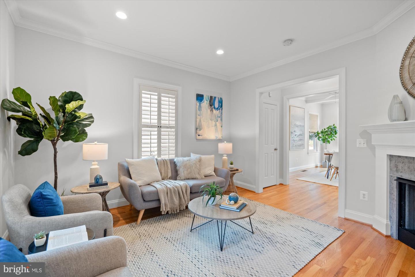 119 E CLIFFORD AVE, ALEXANDRIA, Virginia 22305, 3 Bedrooms Bedrooms, ,3 BathroomsBathrooms,Residential,For sale,119 E CLIFFORD AVE,VAAX2048086 MLS # VAAX2048086