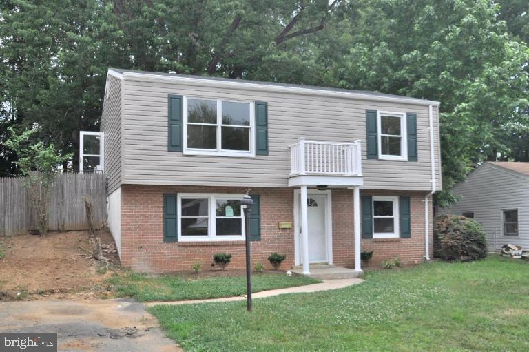 14738 ELMIRA CT, WOODBRIDGE, Virginia 22193, 3 Bedrooms Bedrooms, 5 Rooms Rooms,2 BathroomsBathrooms,Residential,For sale,14738 ELMIRA CT,VAPW2100440 MLS # VAPW2100440
