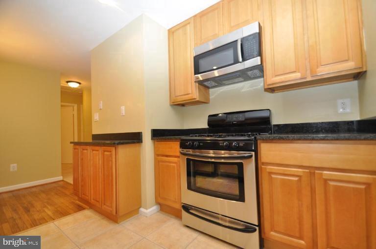 14738 ELMIRA CT, WOODBRIDGE, Virginia 22193, 3 Bedrooms Bedrooms, 5 Rooms Rooms,2 BathroomsBathrooms,Residential,For sale,14738 ELMIRA CT,VAPW2100440 MLS # VAPW2100440