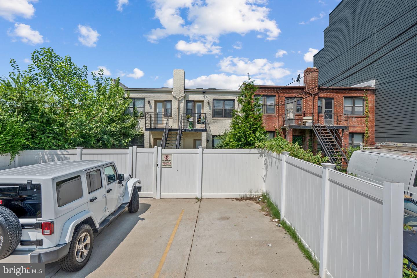 833 19TH ST NE #3, WASHINGTON, District Of Columbia 20002, 2 Bedrooms Bedrooms, 3 Rooms Rooms,1 BathroomBathrooms,Residential,For sale,833 19TH ST NE #3,DCDC2213038 MLS # DCDC2213038 833 19TH ST NE #3, WASHINGTON, District Of Columbia 20002, 2 Bedrooms Bedrooms, 3 Rooms Rooms,1 BathroomBathrooms,Residential,For sale,833 19TH ST NE #3,DCDC2213038 MLS # DCDC2213038