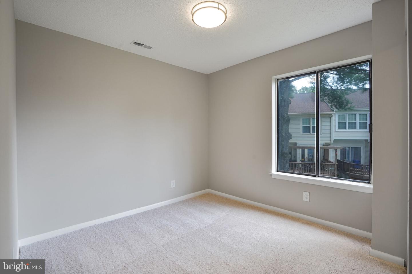 3098 BRIDGETON CT, WOODBRIDGE, Virginia 22192, 3 Bedrooms Bedrooms, ,3 BathroomsBathrooms,Residential,For sale,3098 BRIDGETON CT,VAPW2100460 MLS # VAPW2100460