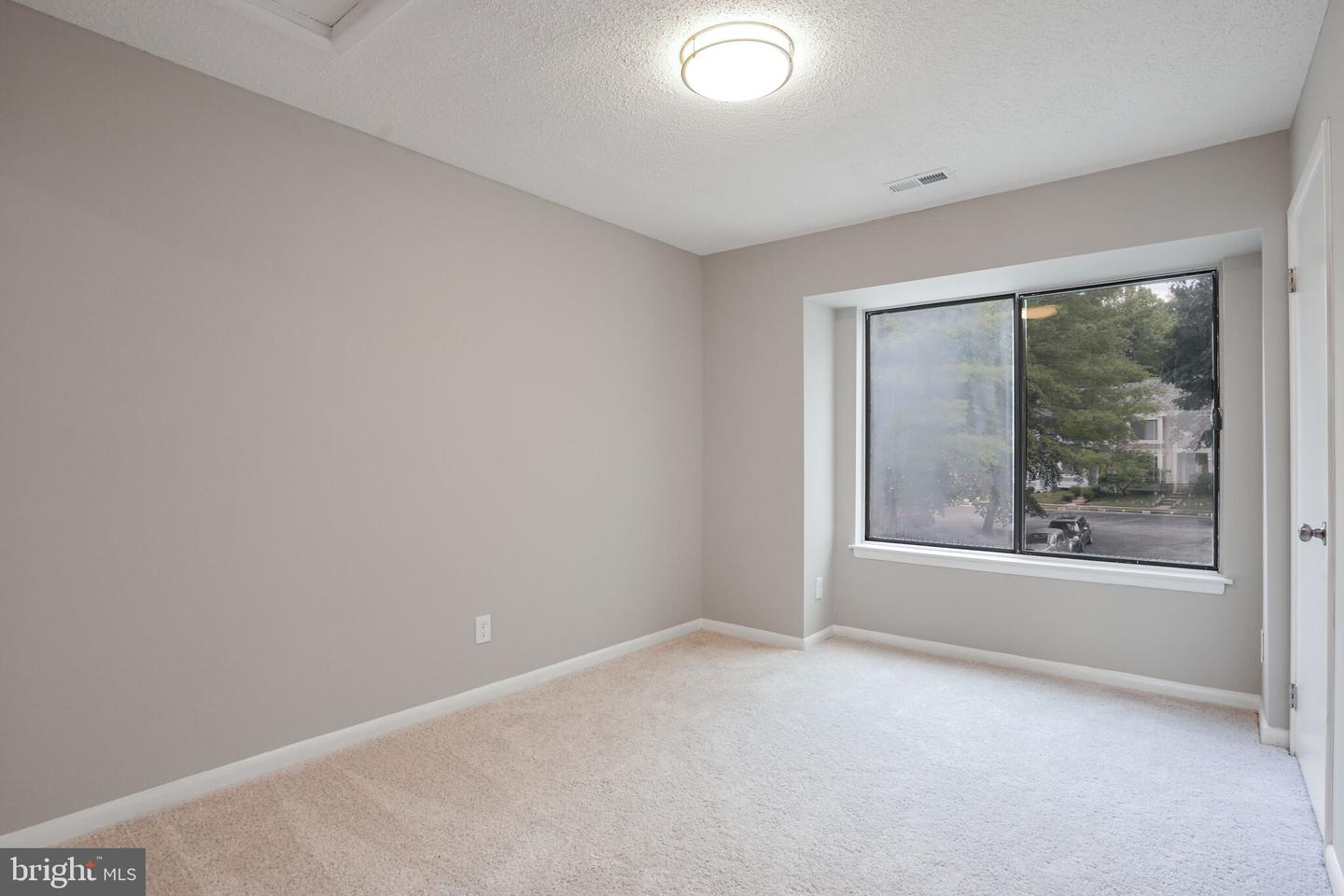 3098 BRIDGETON CT, WOODBRIDGE, Virginia 22192, 3 Bedrooms Bedrooms, ,3 BathroomsBathrooms,Residential,For sale,3098 BRIDGETON CT,VAPW2100460 MLS # VAPW2100460
