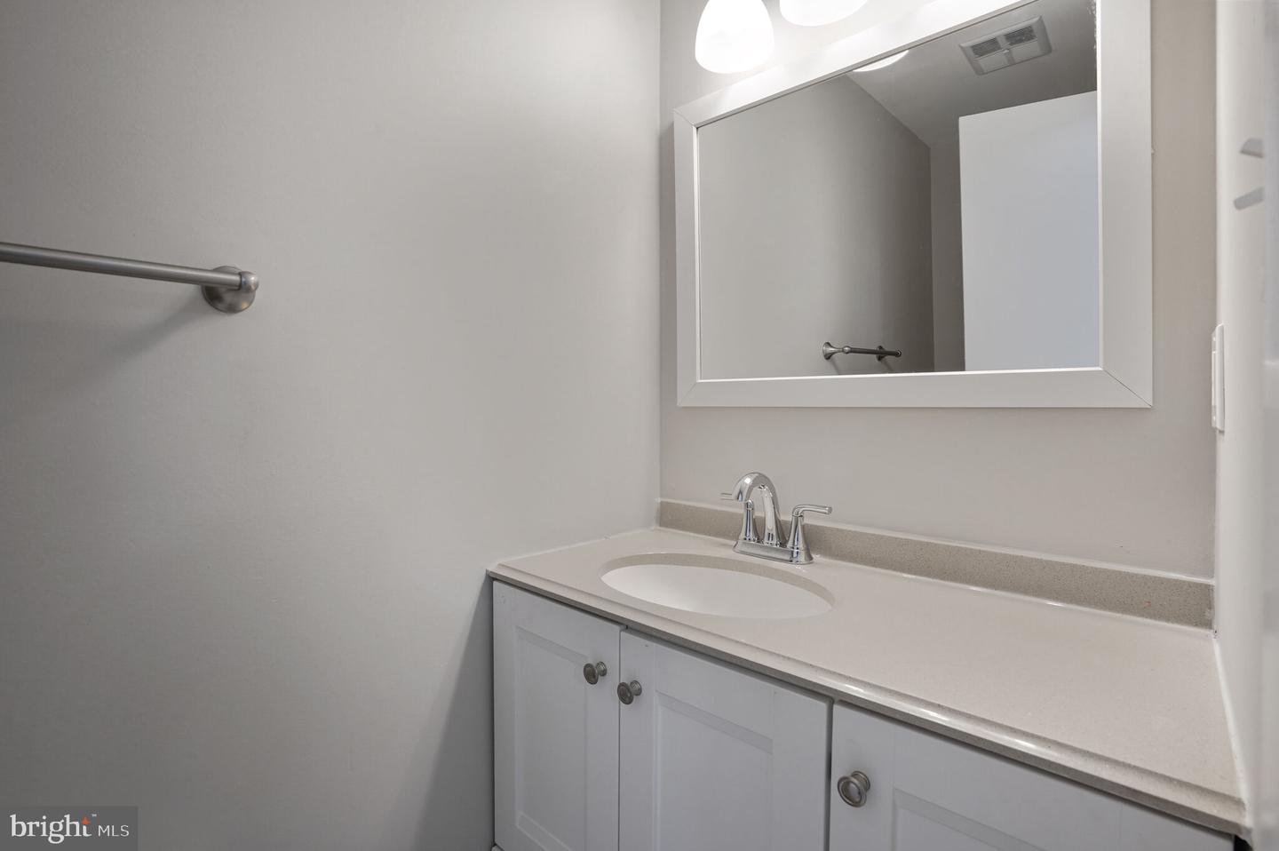 3098 BRIDGETON CT, WOODBRIDGE, Virginia 22192, 3 Bedrooms Bedrooms, ,3 BathroomsBathrooms,Residential,For sale,3098 BRIDGETON CT,VAPW2100460 MLS # VAPW2100460