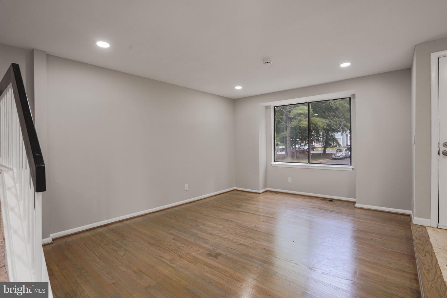 3098 BRIDGETON CT, WOODBRIDGE, Virginia 22192, 3 Bedrooms Bedrooms, ,3 BathroomsBathrooms,Residential,For sale,3098 BRIDGETON CT,VAPW2100460 MLS # VAPW2100460
