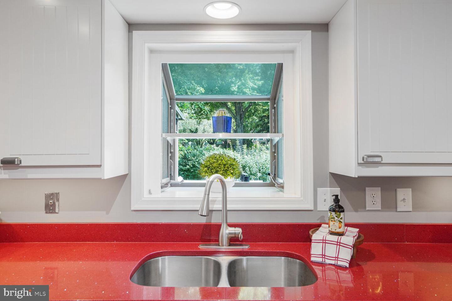 129 FAIRFAX ST, WARRENTON, Virginia 20186, 3 Bedrooms Bedrooms, ,3 BathroomsBathrooms,Residential,For sale,129 FAIRFAX ST,VAFQ2017694 MLS # VAFQ2017694