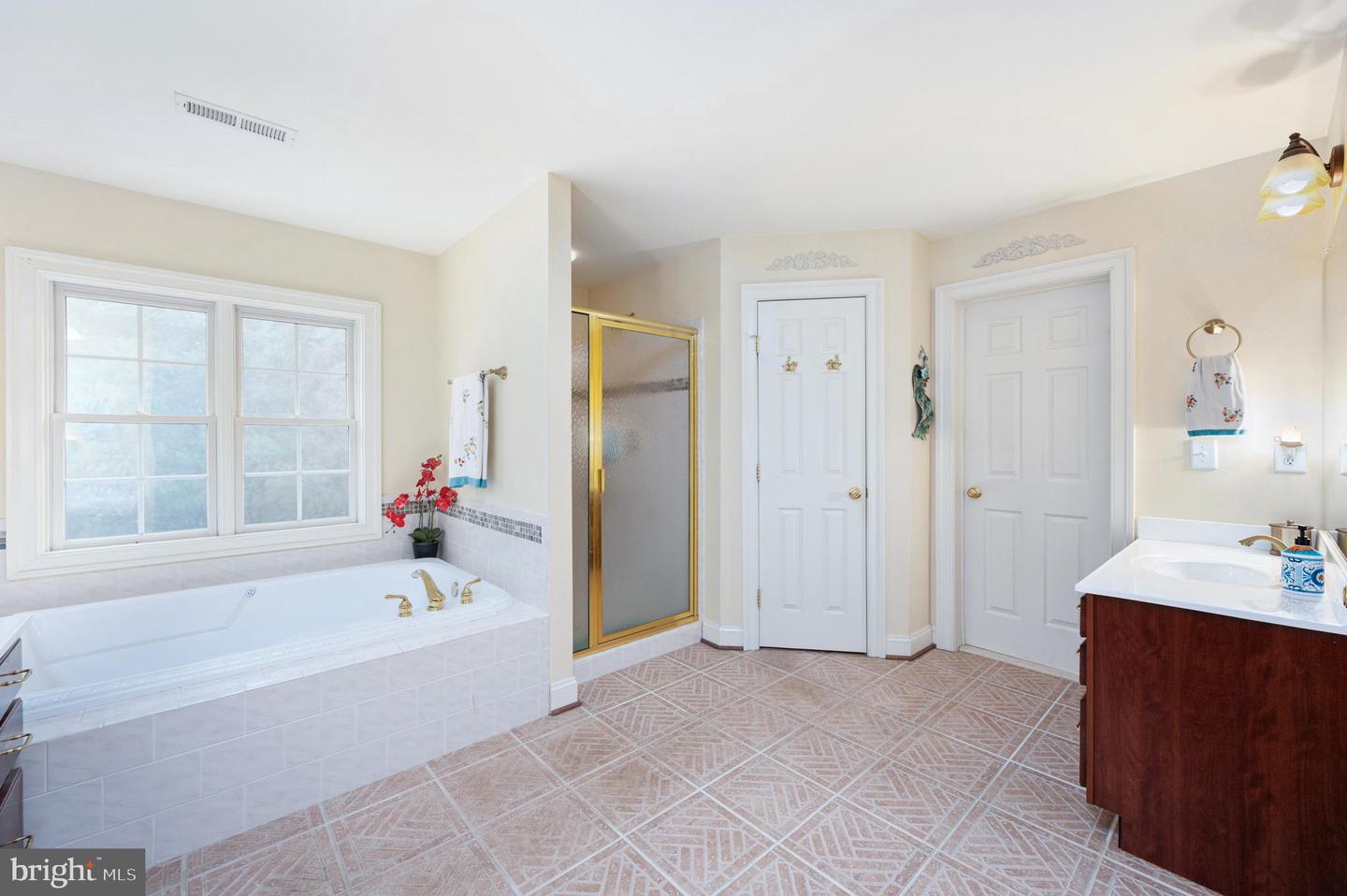 14457 KIMBER LN, CULPEPER, Virginia 22701, 5 Bedrooms Bedrooms, ,3 BathroomsBathrooms,Residential,For sale,14457 KIMBER LN,VACU2011150 MLS # VACU2011150