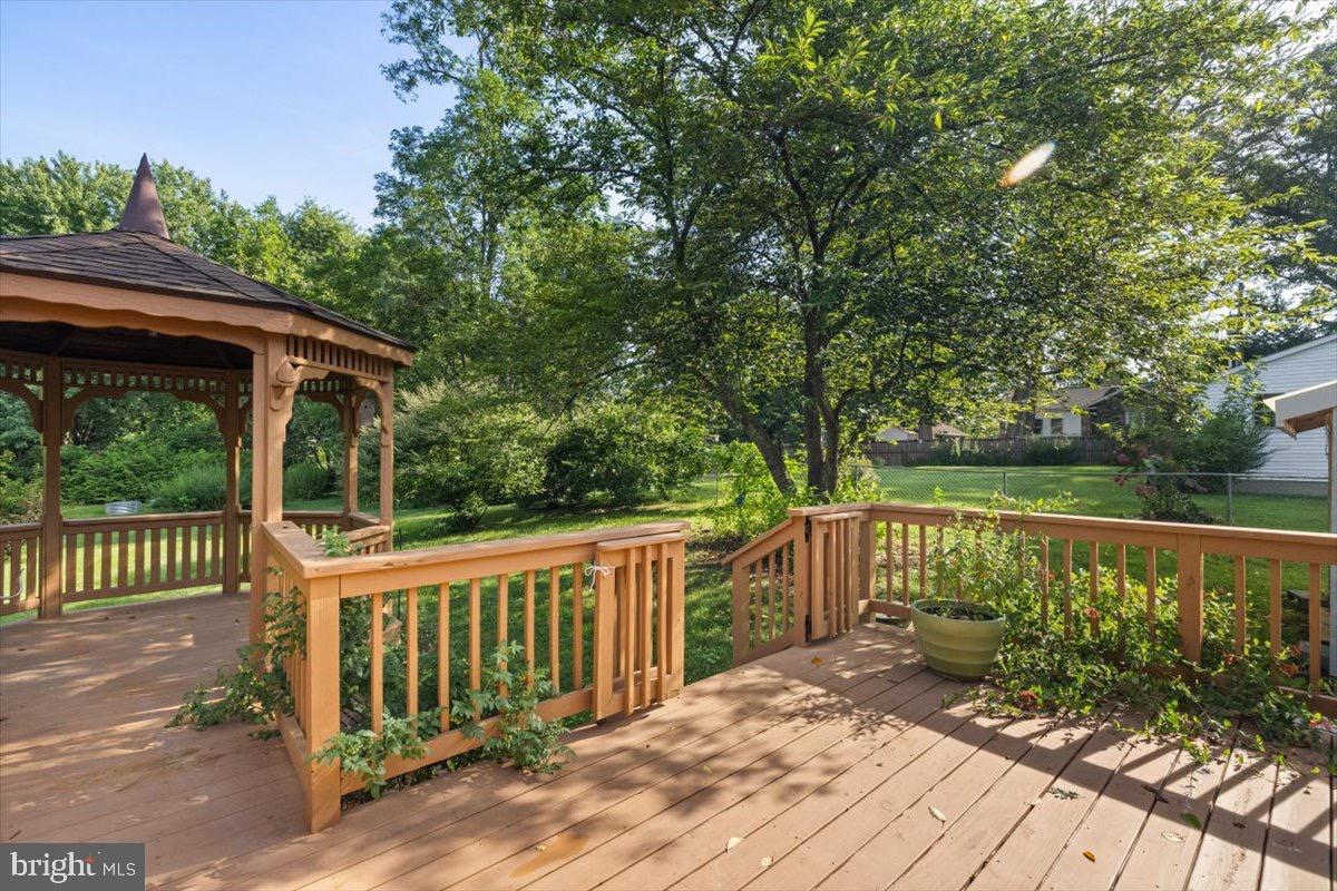 651 E G ST, PURCELLVILLE, Virginia 20132, 3 Bedrooms Bedrooms, 10 Rooms Rooms,2 BathroomsBathrooms,Residential,For sale,651 E G ST,VALO2103702 MLS # VALO2103702