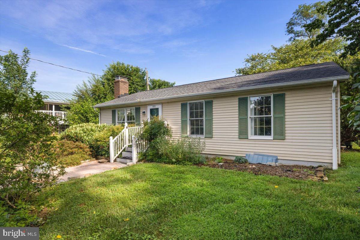 651 E G ST, PURCELLVILLE, Virginia 20132, 3 Bedrooms Bedrooms, 10 Rooms Rooms,2 BathroomsBathrooms,Residential,For sale,651 E G ST,VALO2103702 MLS # VALO2103702