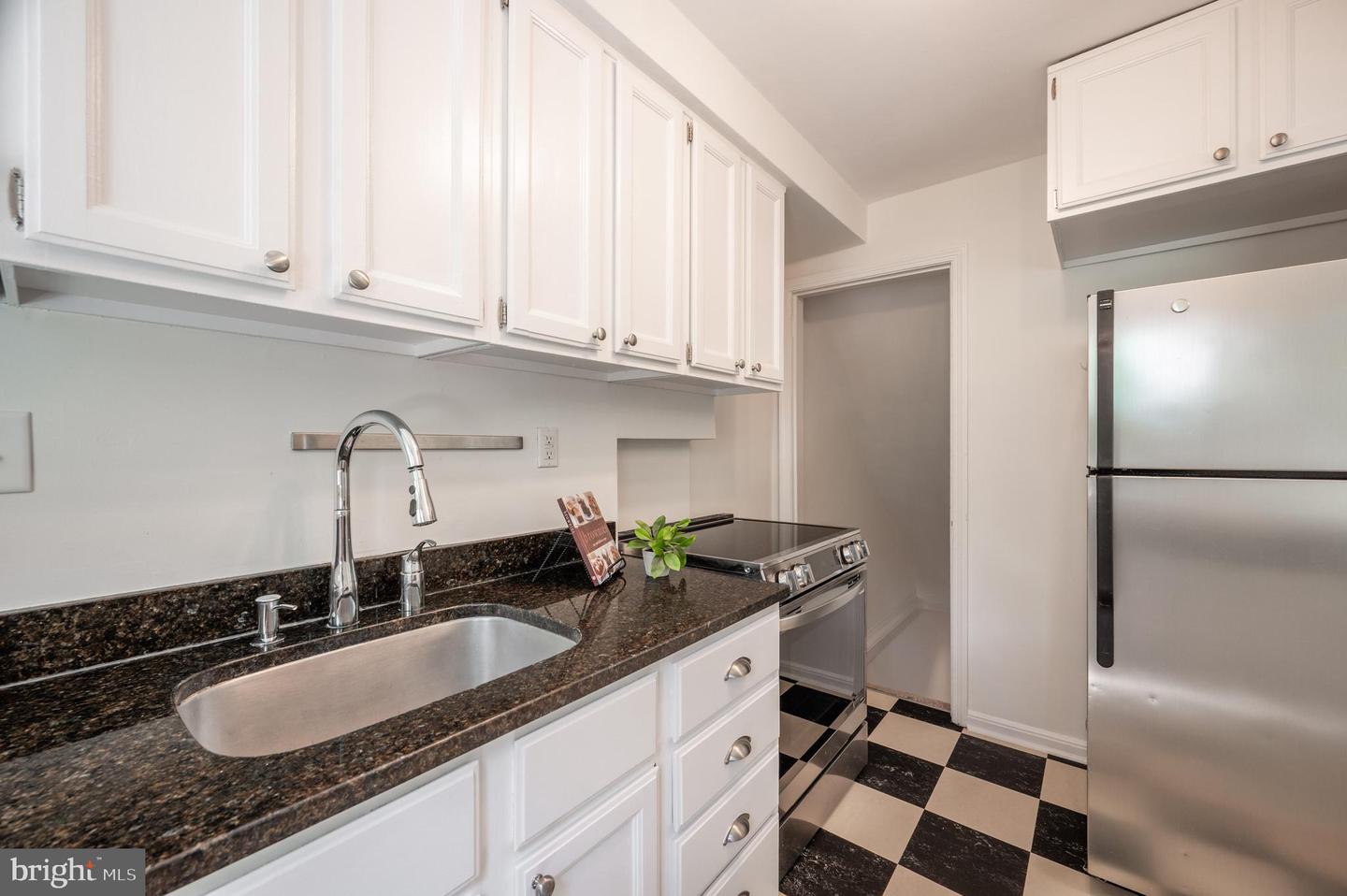405 E HOWELL AVE, ALEXANDRIA, Virginia 22301, 3 Bedrooms Bedrooms, ,2 BathroomsBathrooms,Residential,For sale,405 E HOWELL AVE,VAAX2048144 MLS # VAAX2048144