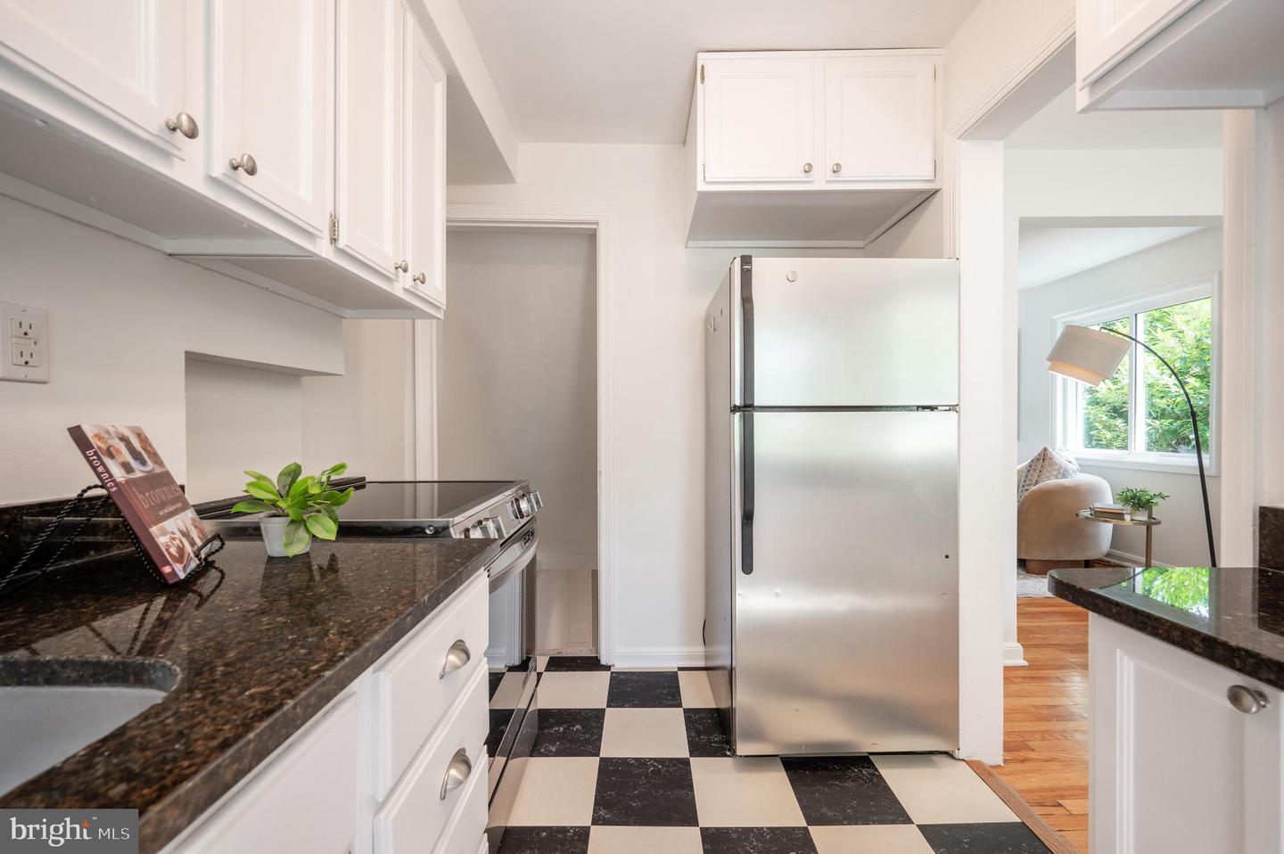 405 E HOWELL AVE, ALEXANDRIA, Virginia 22301, 3 Bedrooms Bedrooms, ,2 BathroomsBathrooms,Residential,For sale,405 E HOWELL AVE,VAAX2048144 MLS # VAAX2048144