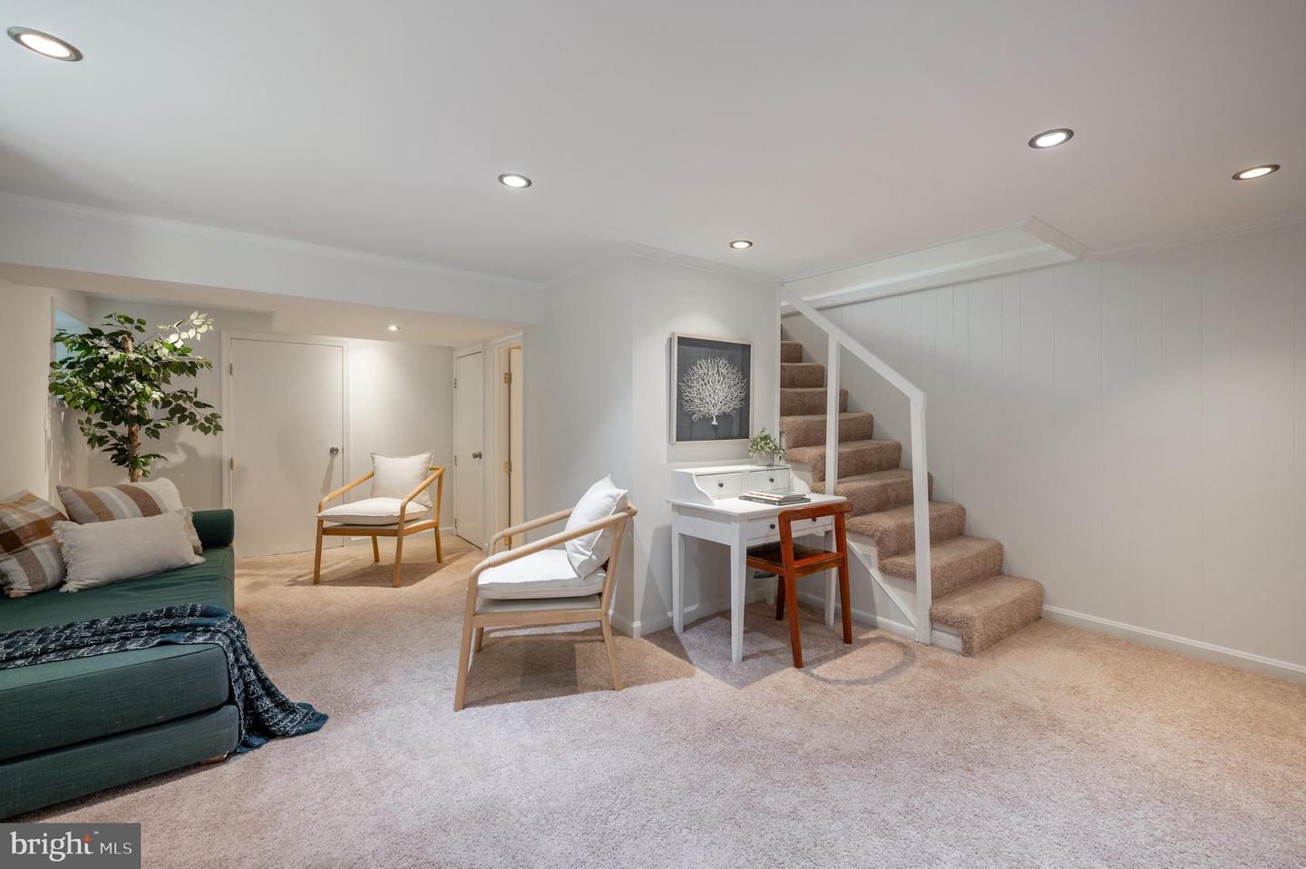 405 E HOWELL AVE, ALEXANDRIA, Virginia 22301, 3 Bedrooms Bedrooms, ,2 BathroomsBathrooms,Residential,For sale,405 E HOWELL AVE,VAAX2048144 MLS # VAAX2048144