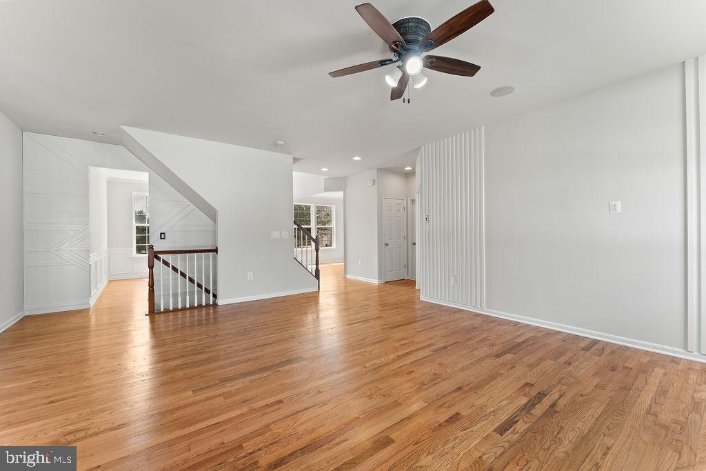 15186 JENNERETTE LN, WOODBRIDGE, Virginia 22193, 6 Bedrooms Bedrooms, ,4 BathroomsBathrooms,Residential,For sale,15186 JENNERETTE LN,VAPW2100586 MLS # VAPW2100586