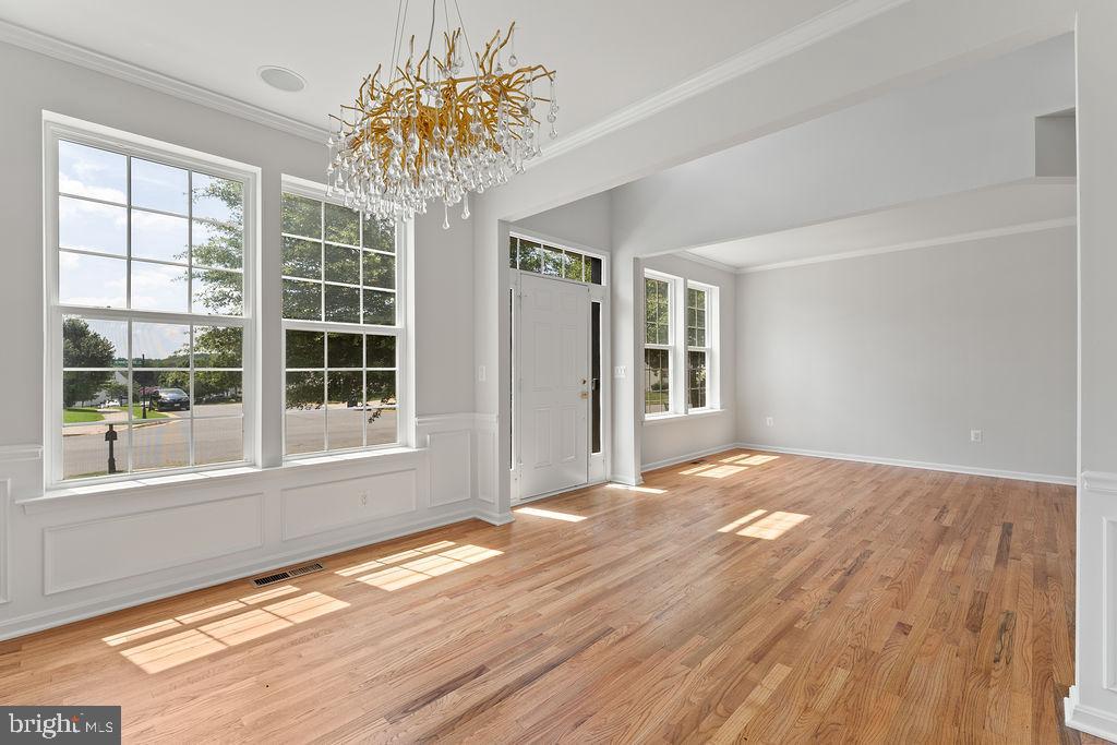 15186 JENNERETTE LN, WOODBRIDGE, Virginia 22193, 6 Bedrooms Bedrooms, ,4 BathroomsBathrooms,Residential,For sale,15186 JENNERETTE LN,VAPW2100586 MLS # VAPW2100586
