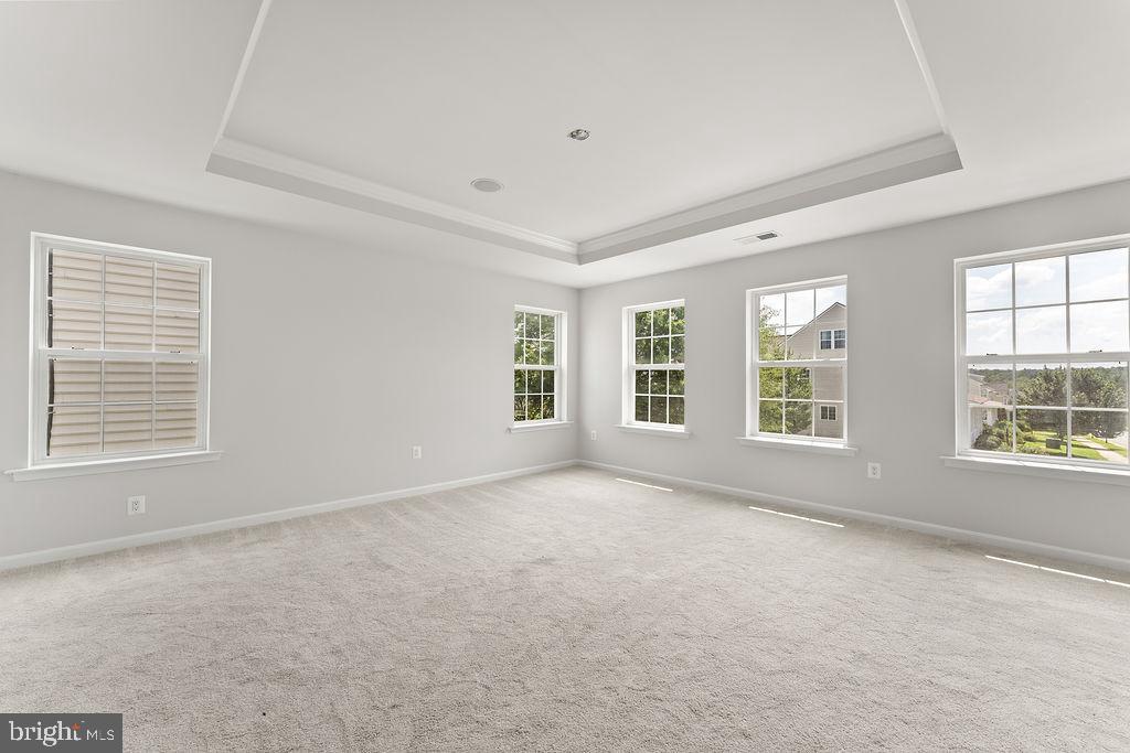 15186 JENNERETTE LN, WOODBRIDGE, Virginia 22193, 6 Bedrooms Bedrooms, ,4 BathroomsBathrooms,Residential,For sale,15186 JENNERETTE LN,VAPW2100586 MLS # VAPW2100586