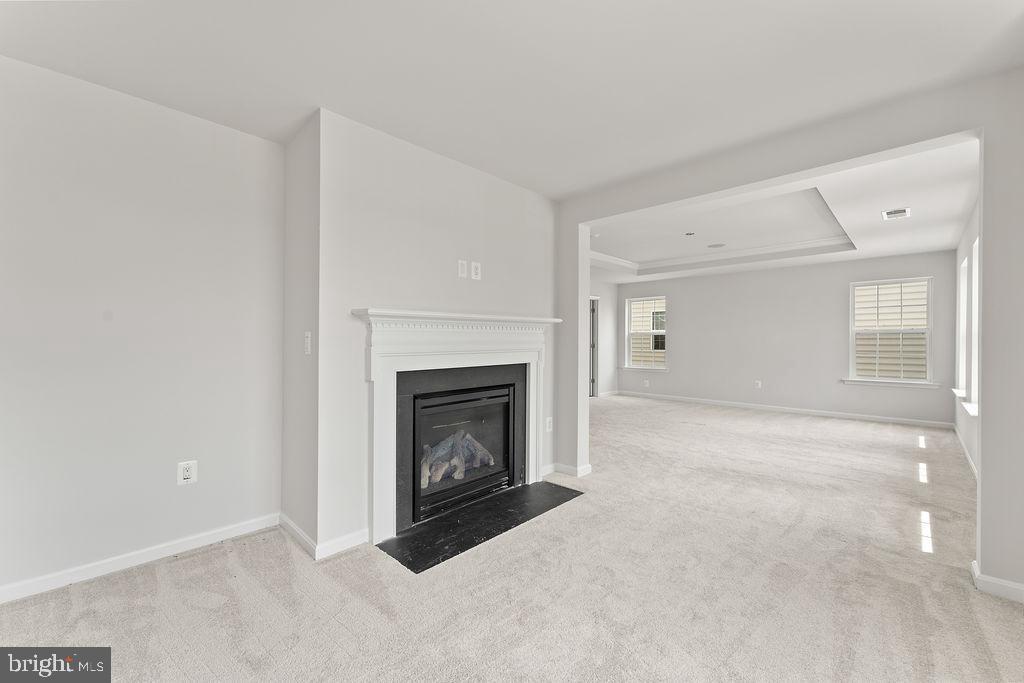 15186 JENNERETTE LN, WOODBRIDGE, Virginia 22193, 6 Bedrooms Bedrooms, ,4 BathroomsBathrooms,Residential,For sale,15186 JENNERETTE LN,VAPW2100586 MLS # VAPW2100586