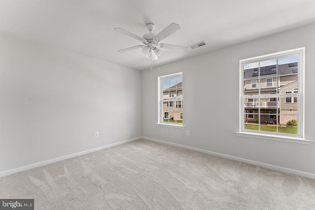 15186 JENNERETTE LN, WOODBRIDGE, Virginia 22193, 6 Bedrooms Bedrooms, ,4 BathroomsBathrooms,Residential,For sale,15186 JENNERETTE LN,VAPW2100586 MLS # VAPW2100586