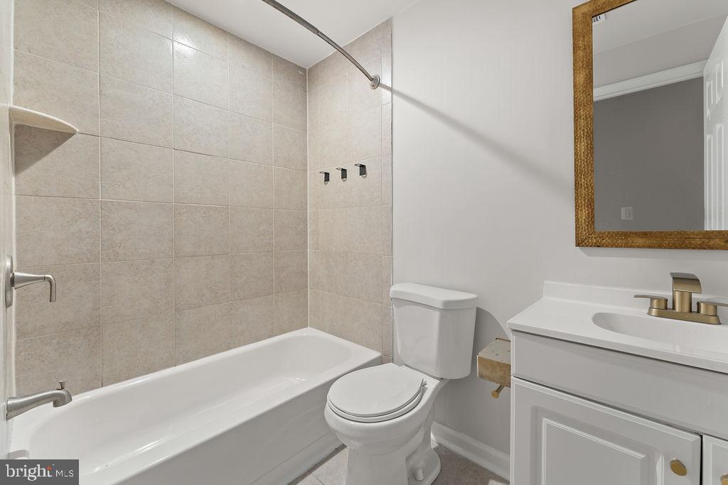 15186 JENNERETTE LN, WOODBRIDGE, Virginia 22193, 6 Bedrooms Bedrooms, ,4 BathroomsBathrooms,Residential,For sale,15186 JENNERETTE LN,VAPW2100586 MLS # VAPW2100586