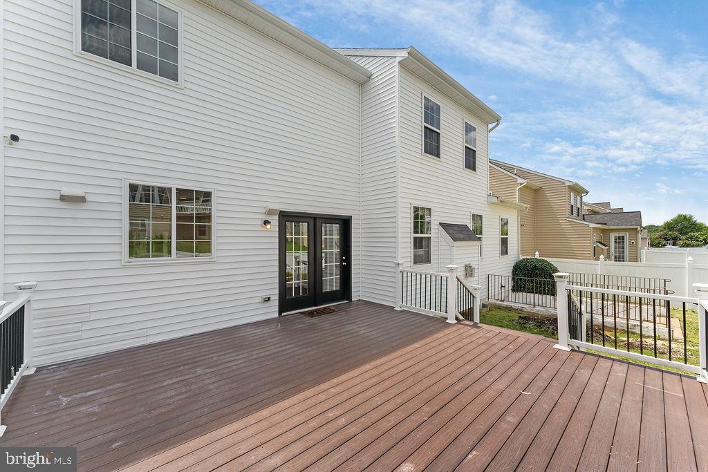 15186 JENNERETTE LN, WOODBRIDGE, Virginia 22193, 6 Bedrooms Bedrooms, ,4 BathroomsBathrooms,Residential,For sale,15186 JENNERETTE LN,VAPW2100586 MLS # VAPW2100586