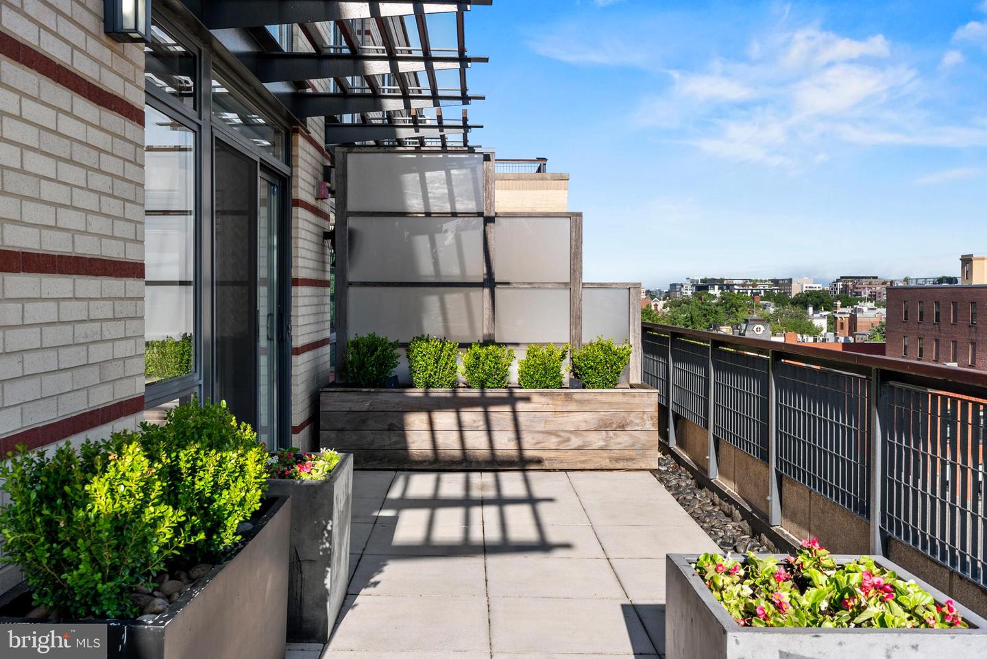 1401 Q ST NW #605, WASHINGTON, District Of Columbia 20009, 2 Bedrooms Bedrooms, ,2 BathroomsBathrooms,Residential,For sale,1401 Q ST NW #605,DCDC2213392 MLS # DCDC2213392