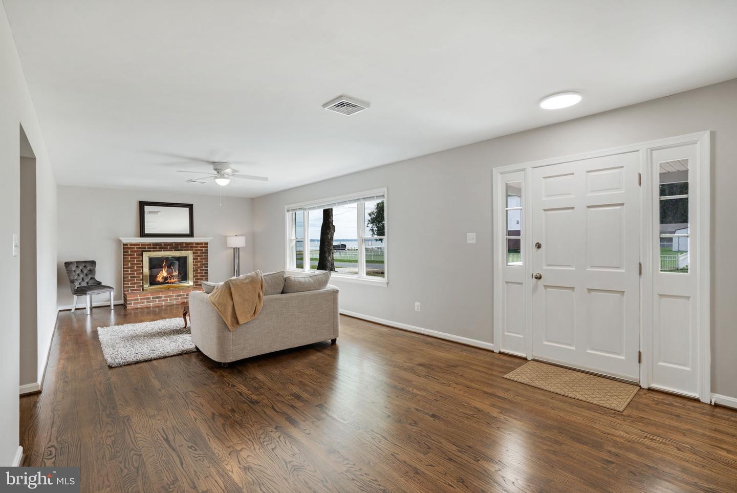 1102 BURTON ST, WOODBRIDGE, Virginia 22191, 5 Bedrooms Bedrooms, ,3 BathroomsBathrooms,Residential,For sale,1102 BURTON ST,VAPW2100636 MLS # VAPW2100636