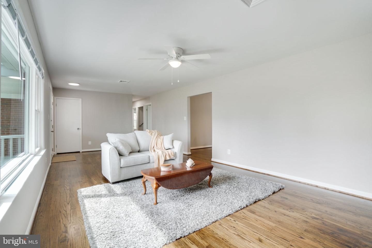 1102 BURTON ST, WOODBRIDGE, Virginia 22191, 5 Bedrooms Bedrooms, ,3 BathroomsBathrooms,Residential,For sale,1102 BURTON ST,VAPW2100636 MLS # VAPW2100636