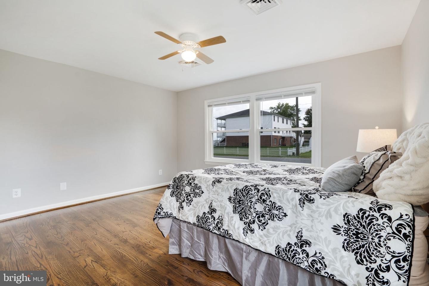 1102 BURTON ST, WOODBRIDGE, Virginia 22191, 5 Bedrooms Bedrooms, ,3 BathroomsBathrooms,Residential,For sale,1102 BURTON ST,VAPW2100636 MLS # VAPW2100636