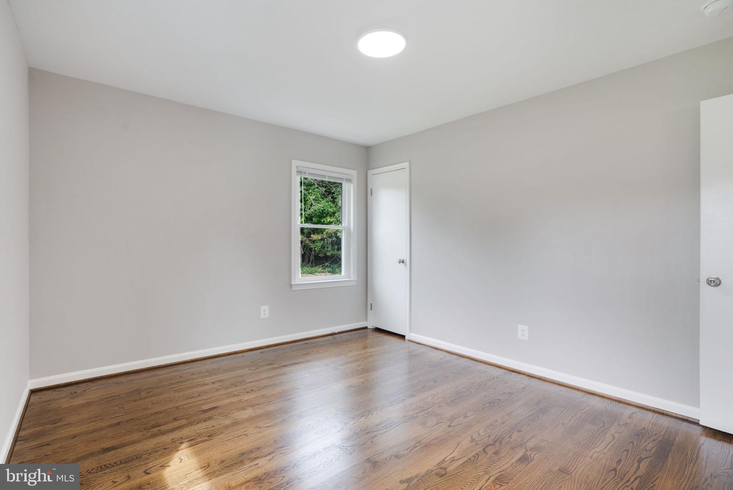 1102 BURTON ST, WOODBRIDGE, Virginia 22191, 5 Bedrooms Bedrooms, ,3 BathroomsBathrooms,Residential,For sale,1102 BURTON ST,VAPW2100636 MLS # VAPW2100636
