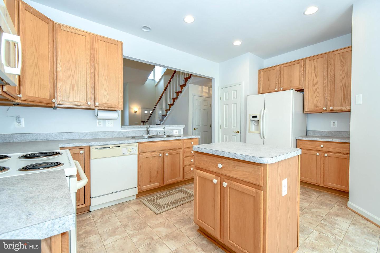295 AMBER CIR, WARRENTON, Virginia 20186, 3 Bedrooms Bedrooms, ,2 BathroomsBathrooms,Residential,For sale,295 AMBER CIR,VAFQ2017776 MLS # VAFQ2017776