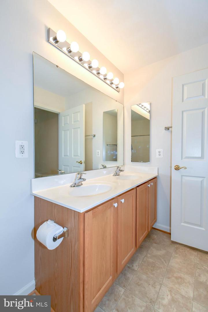 295 AMBER CIR, WARRENTON, Virginia 20186, 3 Bedrooms Bedrooms, ,2 BathroomsBathrooms,Residential,For sale,295 AMBER CIR,VAFQ2017776 MLS # VAFQ2017776