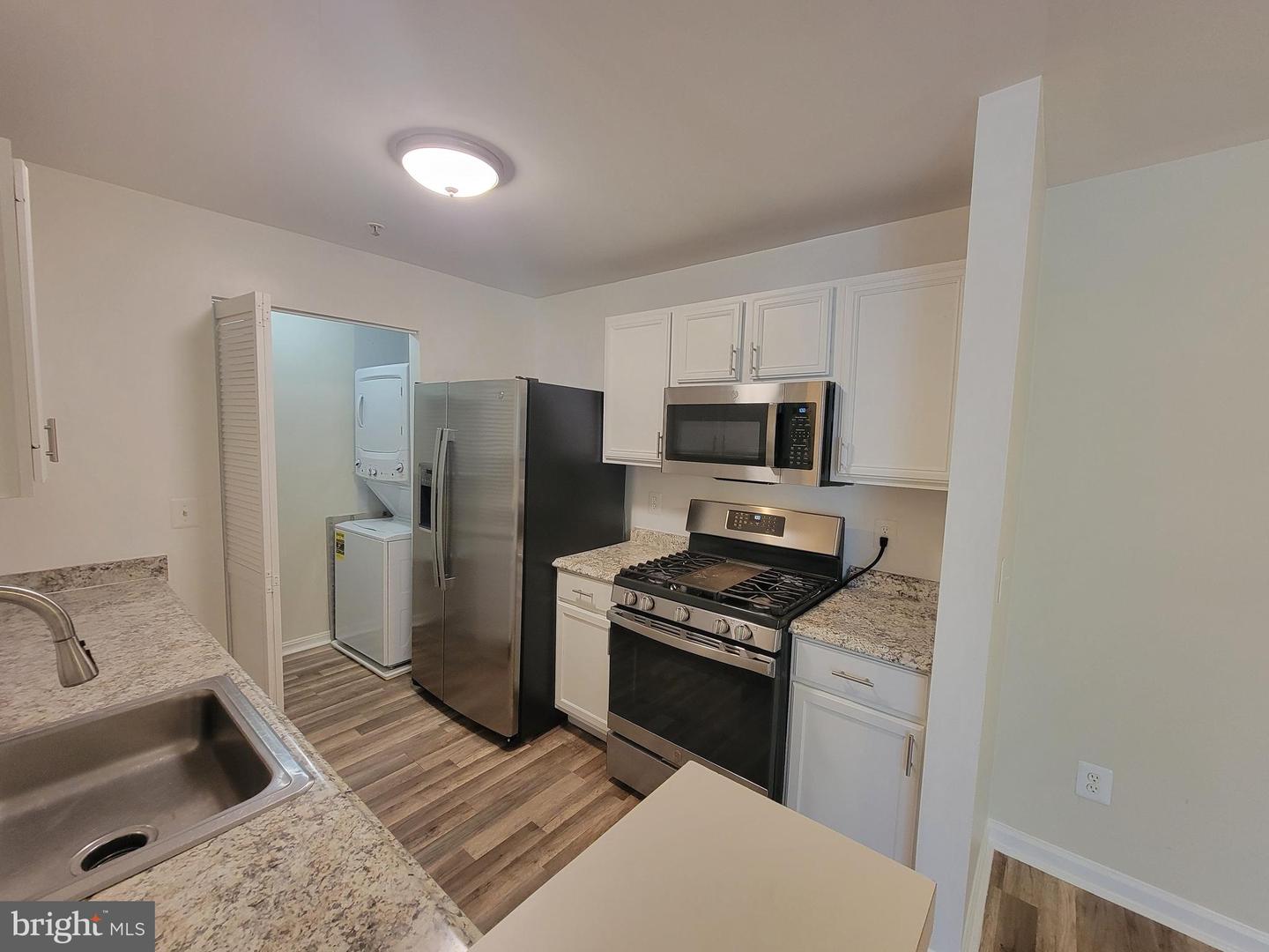 14154 CUDDY LOOP #204, WOODBRIDGE, Virginia 22193, 2 Bedrooms Bedrooms, ,2 BathroomsBathrooms,Residential,For sale,14154 CUDDY LOOP #204,VAPW2100652 MLS # VAPW2100652