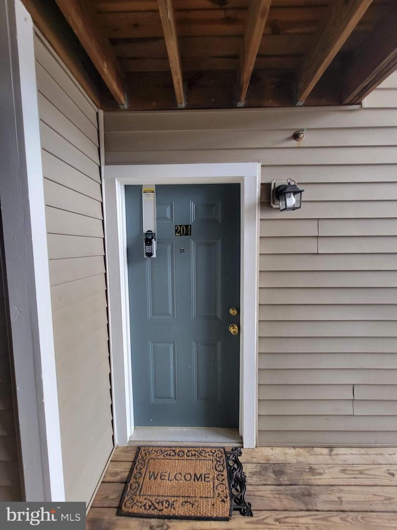14154 CUDDY LOOP #204, WOODBRIDGE, Virginia 22193, 2 Bedrooms Bedrooms, ,2 BathroomsBathrooms,Residential,For sale,14154 CUDDY LOOP #204,VAPW2100652 MLS # VAPW2100652