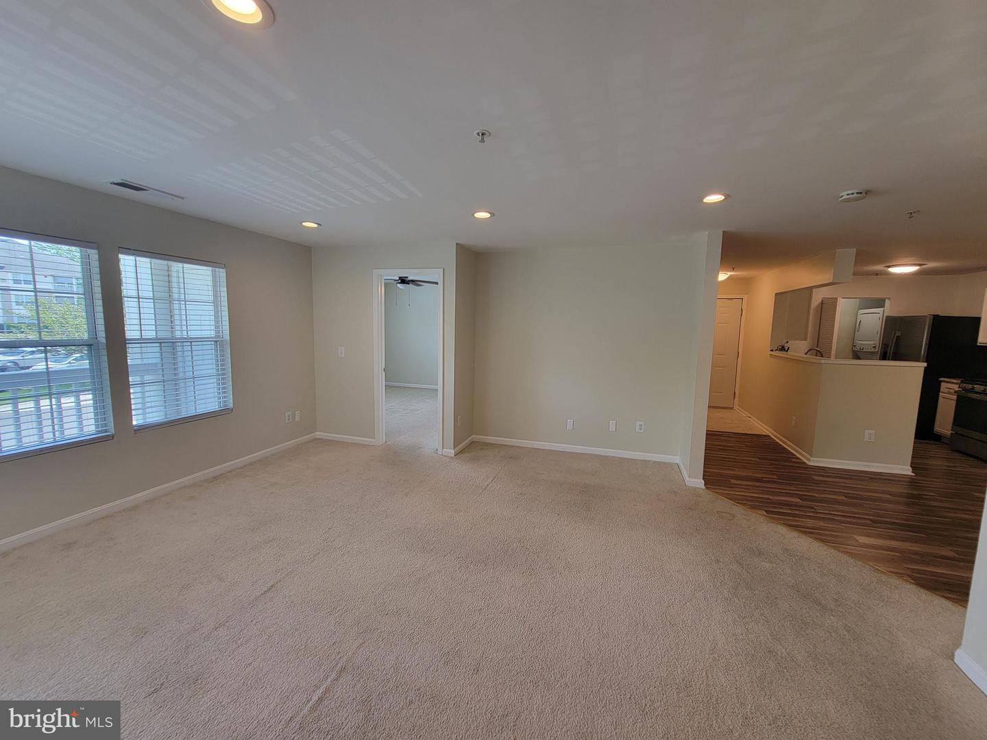 14154 CUDDY LOOP #204, WOODBRIDGE, Virginia 22193, 2 Bedrooms Bedrooms, ,2 BathroomsBathrooms,Residential,For sale,14154 CUDDY LOOP #204,VAPW2100652 MLS # VAPW2100652