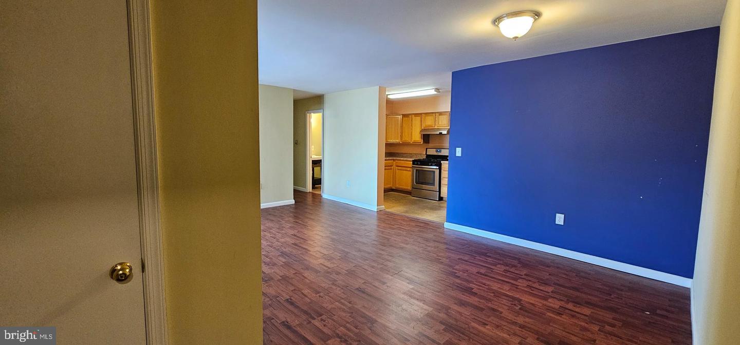 1429 GIRARD ST NW #304, WASHINGTON, District Of Columbia 20009, 2 Bedrooms Bedrooms, 6 Rooms Rooms,1 BathroomBathrooms,Residential,For sale,1429 GIRARD ST NW #304,DCDC2213434 MLS # DCDC2213434