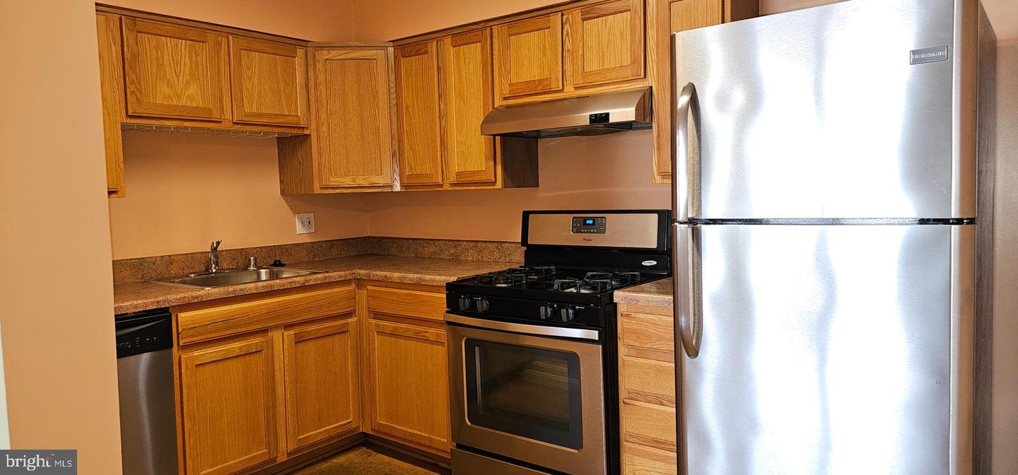 1429 GIRARD ST NW #304, WASHINGTON, District Of Columbia 20009, 2 Bedrooms Bedrooms, 6 Rooms Rooms,1 BathroomBathrooms,Residential,For sale,1429 GIRARD ST NW #304,DCDC2213434 MLS # DCDC2213434