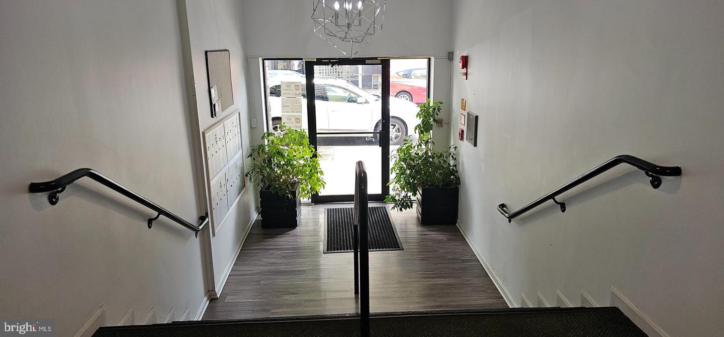 1429 GIRARD ST NW #304, WASHINGTON, District Of Columbia 20009, 2 Bedrooms Bedrooms, 6 Rooms Rooms,1 BathroomBathrooms,Residential,For sale,1429 GIRARD ST NW #304,DCDC2213434 MLS # DCDC2213434