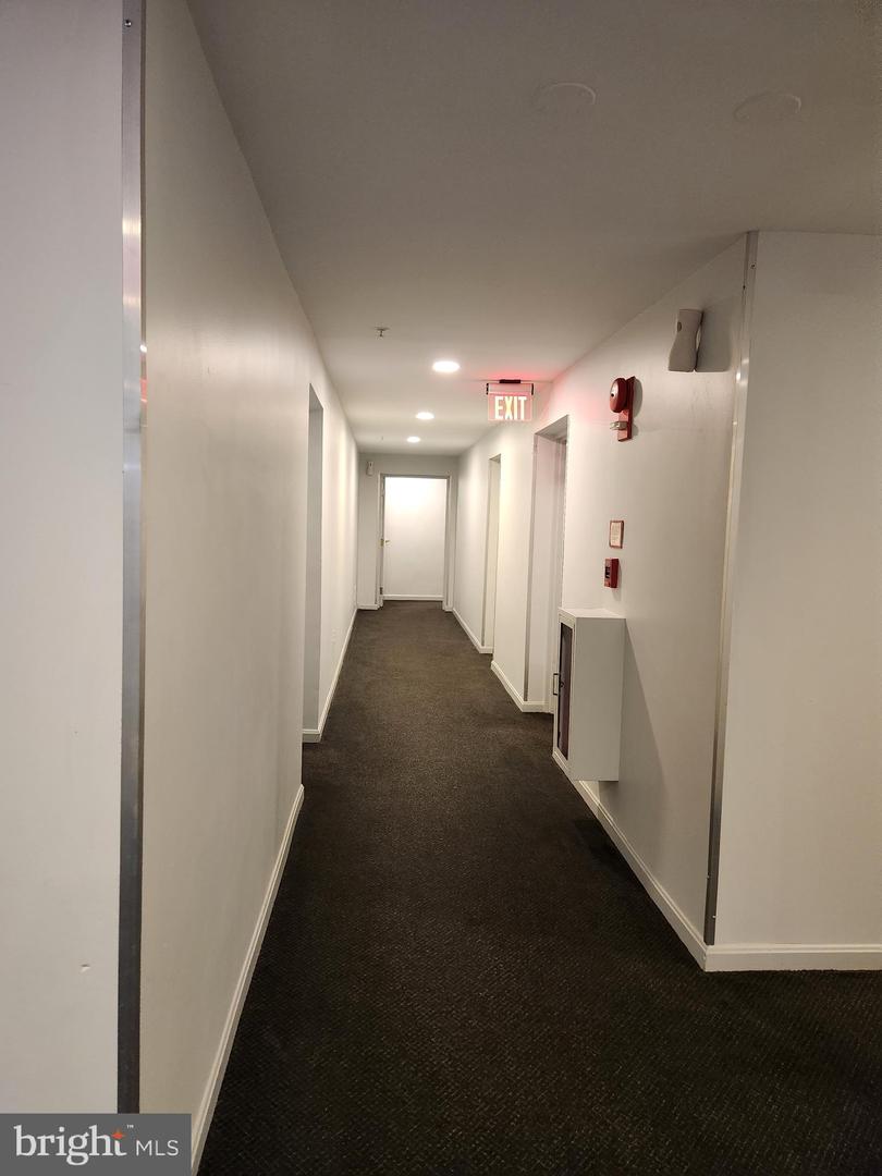 1429 GIRARD ST NW #304, WASHINGTON, District Of Columbia 20009, 2 Bedrooms Bedrooms, 6 Rooms Rooms,1 BathroomBathrooms,Residential,For sale,1429 GIRARD ST NW #304,DCDC2213434 MLS # DCDC2213434