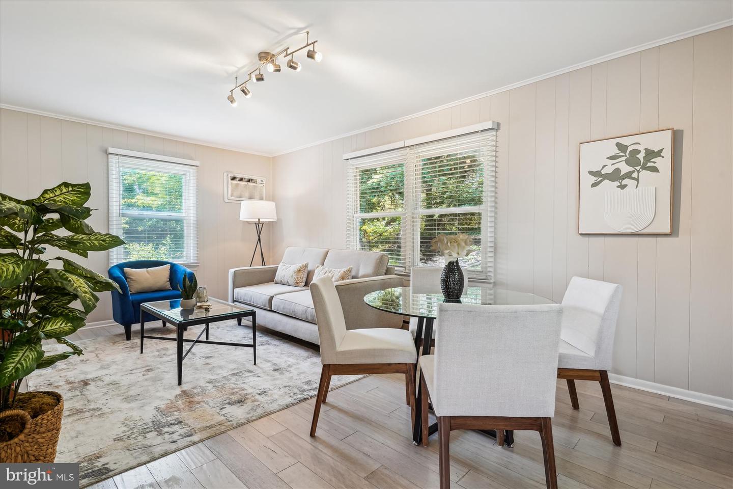 132 N GLADDEN ST N, ALEXANDRIA, Virginia 22304, 5 Bedrooms Bedrooms, ,3 BathroomsBathrooms,Residential,For sale,132 N GLADDEN ST N,VAAX2048116 MLS # VAAX2048116