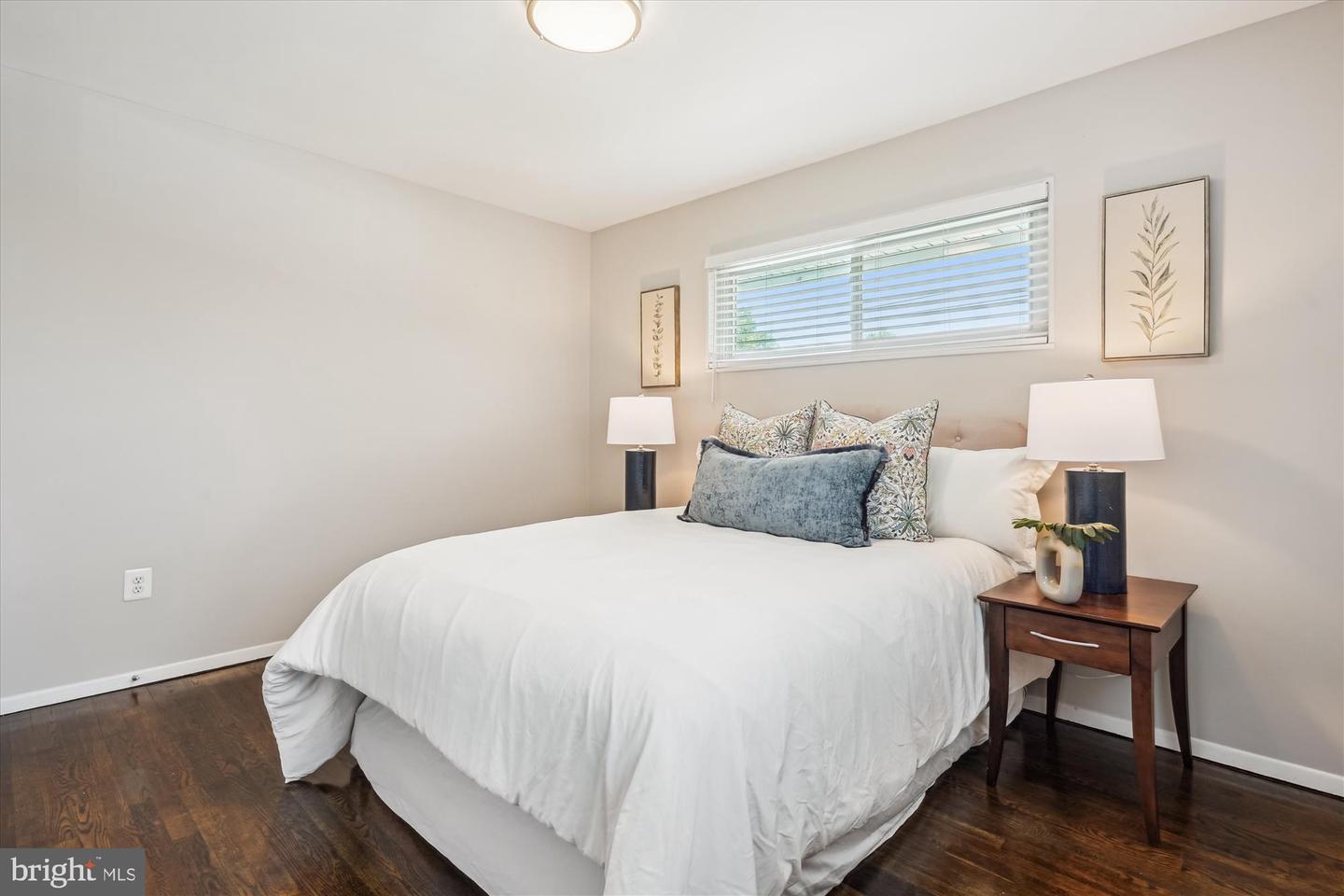 132 N GLADDEN ST N, ALEXANDRIA, Virginia 22304, 5 Bedrooms Bedrooms, ,3 BathroomsBathrooms,Residential,For sale,132 N GLADDEN ST N,VAAX2048116 MLS # VAAX2048116