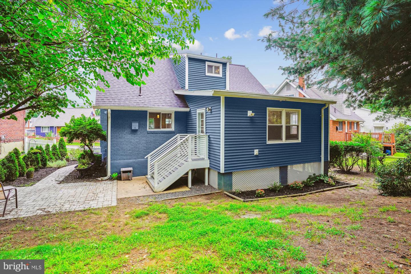 132 N GLADDEN ST N, ALEXANDRIA, Virginia 22304, 5 Bedrooms Bedrooms, ,3 BathroomsBathrooms,Residential,For sale,132 N GLADDEN ST N,VAAX2048116 MLS # VAAX2048116