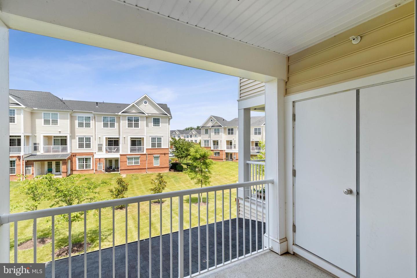 43031 FOXTRAIL WOODS TER #107, ASHBURN, Virginia 20148, 2 Bedrooms Bedrooms, ,2 BathroomsBathrooms,Residential,For sale,43031 FOXTRAIL WOODS TER #107,VALO2103676 MLS # VALO2103676