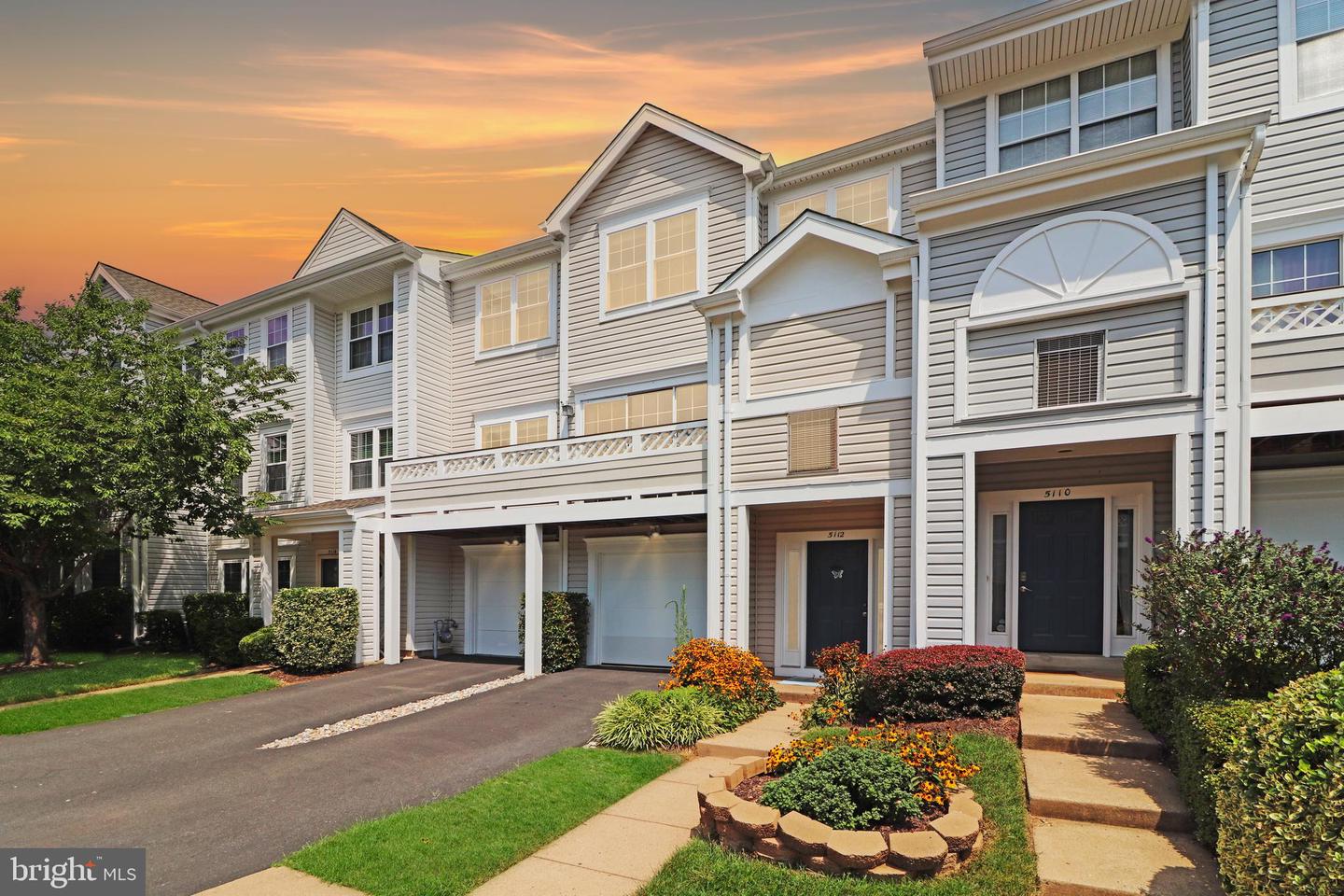 5112 CASTLE HARBOR WAY #134, CENTREVILLE, Virginia 20120, 3 Bedrooms Bedrooms, ,2 BathroomsBathrooms,Residential,For sale,5112 CASTLE HARBOR WAY #134,VAFX2258928 MLS # VAFX2258928