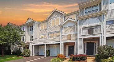 5112 CASTLE HARBOR WAY #134, CENTREVILLE, Virginia 20120, 3 Bedrooms Bedrooms, ,2 BathroomsBathrooms,Residential,For sale,5112 CASTLE HARBOR WAY #134,VAFX2258928 MLS # VAFX2258928
